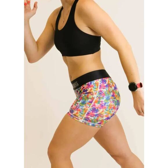 ChicknLegs Women's Tie-Dye 3" Compression Shorts Running Lightweight Size Medium - Picture 1 of 13